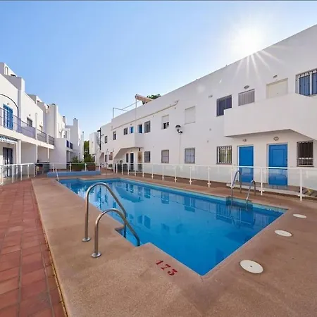 Palmeras Feriehus San José
